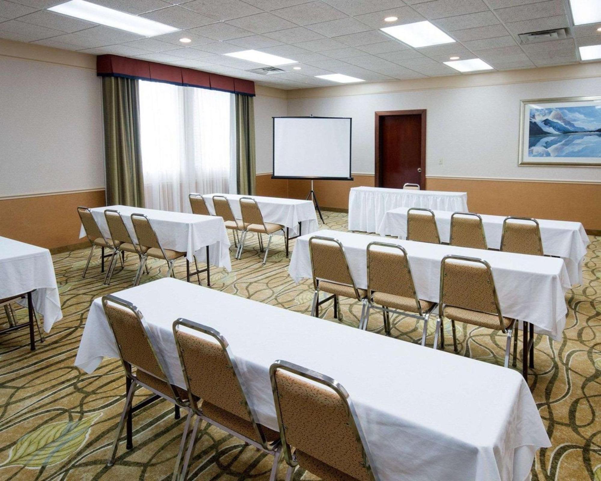 Comfort Suites Parkersburg South Mineral Wells Esterno foto