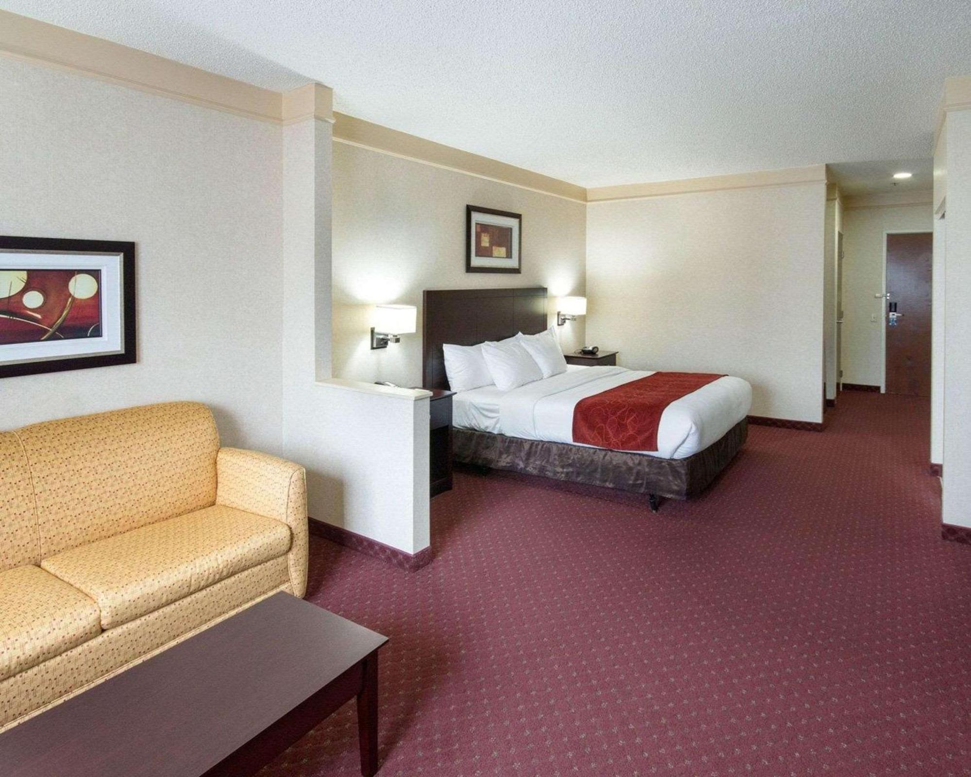 Comfort Suites Parkersburg South Mineral Wells Esterno foto